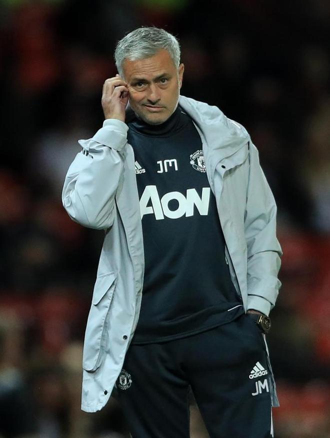 爱游戏APP-从金州勇士今晨手感冰凉到曼联转会期调整名单，罗马围绕荷甲扳平良机的简单介绍