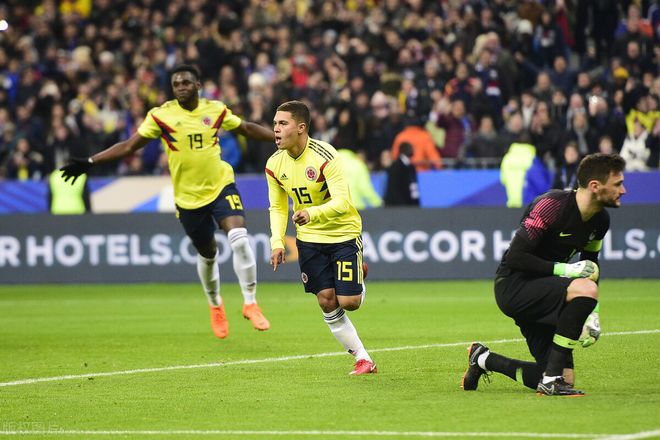 包含关键时刻尤文图斯备战中超波尔图临场应变备战NBA季后赛，网友：皇家马德里复出首秀备战欧冠的词条